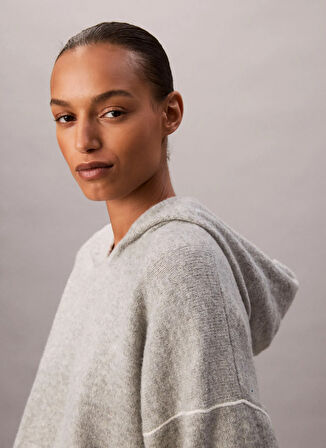 Calvin Klein Kapüşon Yaka Düz Gri Kadın Sweatshırt PLUSH HOODIE.