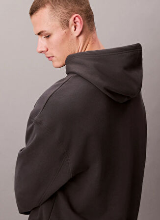 Calvin Klein Gri Erkek Sweatshırt LV00NM29305DG