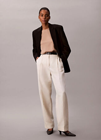 Calvin Klein Yuvarlak Yaka Düz Kahve Kadın T-Shirt LV044D144GPAI