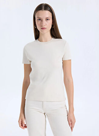 Calvin Klein Yuvarlak Yaka Düz Beyaz Kadın T-Shirt LV044C216GPAS