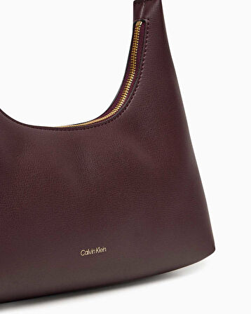 Calvin Klein Foil Logo Kadın Omuz Çantası | STD