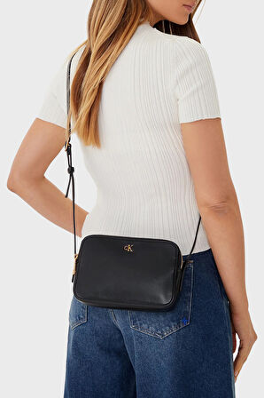Calvin Klein Bayan Çanta LV04F3173G YIH