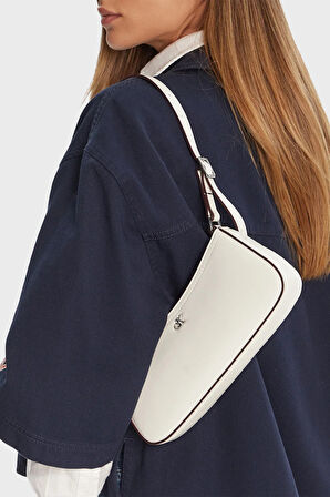 Calvin Klein Bayan Çanta LV04F3170G FUP
