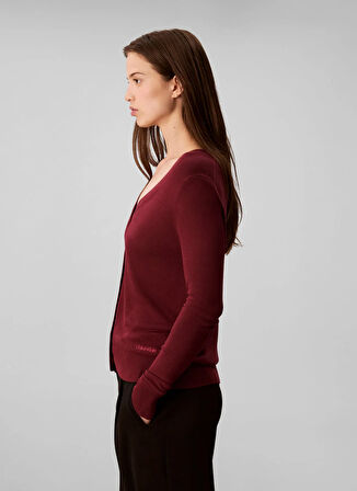 Calvin Klein V Yaka Standart Düz Kırmızı Kadın Kazak LV044C346GGEX