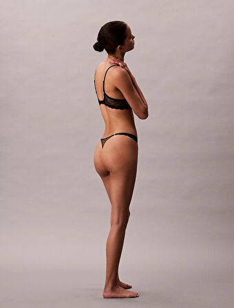 Calvin Klein Kadın Külot LV00QF8360UB1