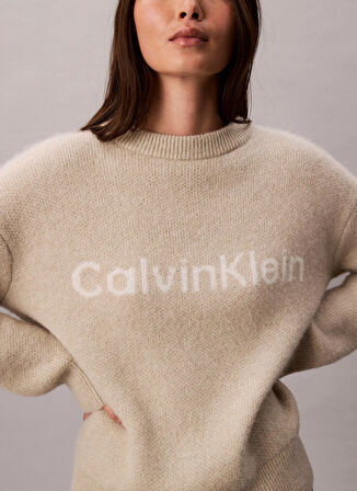 Calvin Klein Yuvarlak Yaka Standart İşlemeli Beyaz Kazak Kadın LV044D359GPD7