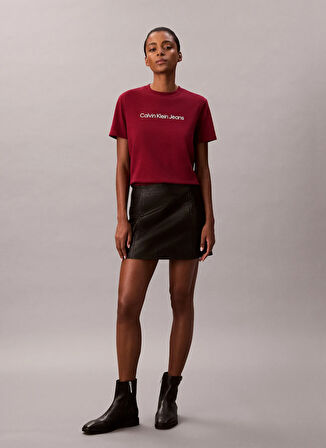 Calvin Klein Jeans Yuvarlak Yaka Baskılı Kırmızı Kadın T-Shirt LV047C912GWFK