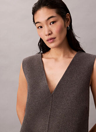 Calvin Klein V Yaka Düz Gri Kısa Kadın Elbise LV044D017GPD0