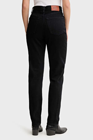 Calvin Klein kadin Kot Pantolon LV047D843G TWM