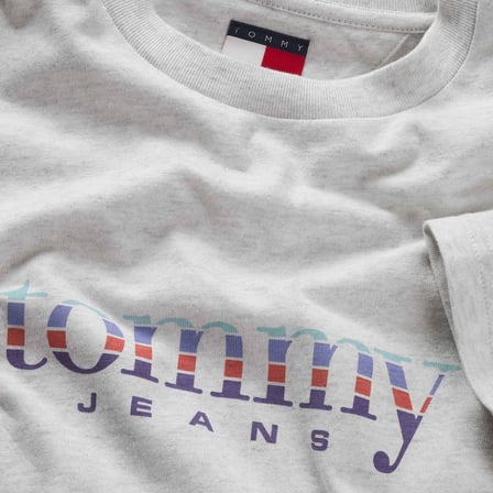 TOMMY HILFIGER Erkek Logolu Pamuklu Bisiklet Yakalı  Şık Görünüşlü Günlük Kullanıma Uygun Gri T-Shirt DM0DM22333 P08