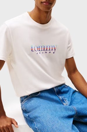 Tommy Jeans Logolu % 100 Pamuk Slim Fit Bisiklet Yaka T Shirt Erkek T SHİRT DM0DM22333 YBH BEYAZ