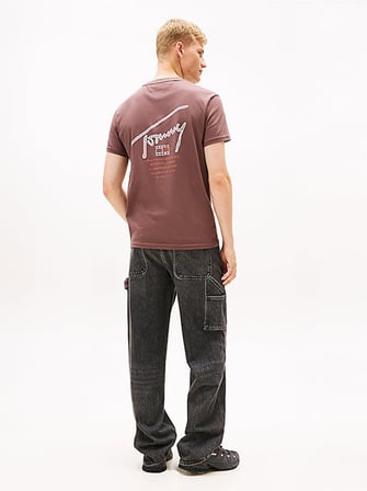 TJM REG SIGN BACKPRINT SS T EXT Erkek Kahverengi T-Shirt - DM0DM22320
