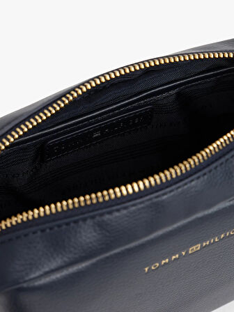 Tommy Hilfiger TH Logo Şeritli Kamera Kadın Çanta AW0AW17689DW6