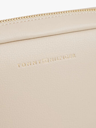 Tommy Hilfiger TH Logo Şeritli Kamera Kadın Çanta AW0AW17689ACI