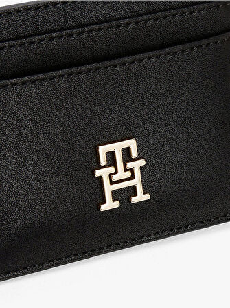 Tommy Hilfiger TH Icon Orta Boy Fermuarlı Monogram Kapaklı Kadın Siyah Cüzdan AW0AW17743BDS