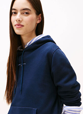 Tommy Jeans Kapüşon Yaka Baskılı Lacivert Kadın Sweatshırt DW0DW21963C1G