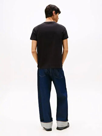 TOMMY HILFIGER Erkek Marka Logolu Organik Pamuklu Bisiklet Yakalı Günlük Kullanıma Uygun Siyah T-Shirt DM0DM21977 BDS