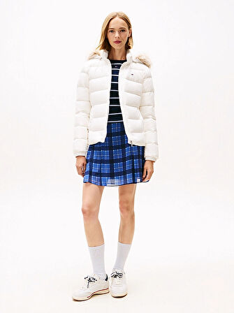 Tommy Jeans TJW Basic Kapüşonlu Kuş Tüyü Kadın Beyaz Ceket DW0DW18312YBL