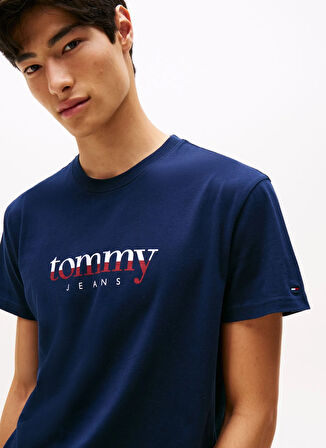 Tommy Jeans Bisiklet Yaka Baskılı Lacivert Erkek T-Shirt DM0DM21978C1G TJM REG DNA TEE EXT