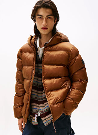 Tommy Jeans Kahve Erkek Mont DM0DM22044GVP TJM HOODED LOGO PUFFE