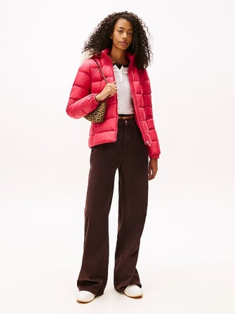 TOMMY HILFIGER Kadın Marka Logolu Kapüşonlu Şık Görünümlü Full Fermuarlı Günlük Kullanıma Uygun Kırmızı3 Mont DW0DW18312 XI5