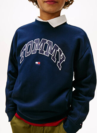 Tommy Hilfiger Baskılı Erkek Çocuk Lacivert Sweatshırt KB0KB09899C1G