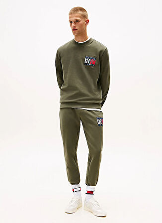 Tommy Jeans Haki Erkek Regular Fit Baskılı Sweatshirt DM0DM22093MRH TJM REG RWB FLAG CREW