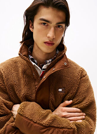 Tommy Jeans Kahve Erkek Sweatmont DM0DM22066GVP TJM ESSENTL MIX TEDDY