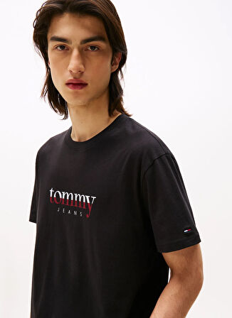 Tommy Jeans Bisiklet Yaka Baskılı Siyah Erkek T-Shirt DM0DM21978BDS TJM REG DNA TEE EXT