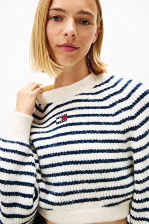 Kadın Boxy Fit Yün Karışımlı Düşük Omuzlu Crop Kazak - Kırık Beyaz/Lacivert | XS