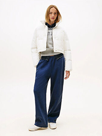 Tommy Hilfiger TJW Kadife Şişme Kadın Beyaz Ceket DW0DW21658YBH