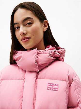 Tommy Hilfiger TJW Alaska Grid Kısa Kuş Tüyü Kadın Pembe Ceket DW0DW21624THC