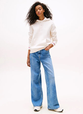 Tommy Jeans Kapüşon Yaka Baskılı Beyaz Kadın Sweatshırt DW0DW21963YBH