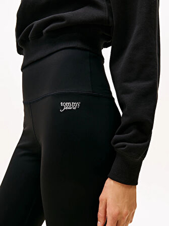 Tommy Hilfiger TJW Gümüş Rengi Yazı Baskılı Kadın Siyah Çorap DW0DW21830BDS