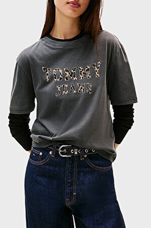 Tommy Jeans Bayan T Shirt DW0DW21957 BDS