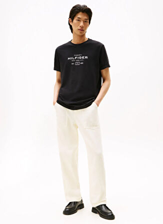 Tommy Hilfiger Bisiklet Yaka Siyah T-Shirt MW0MW40002BDS_HILFIGER STACK GRAPHI