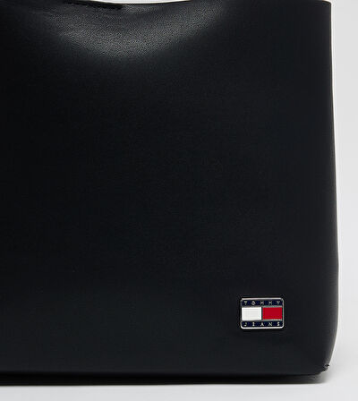 Tommy Hilfiger Kadın Omuz Çanta AW0AW17871BDS