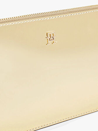 Tommy Hilfiger TH Icon Metalik Zincirli Omuz Kadın Gold Cüzdan AW0AW182190HS