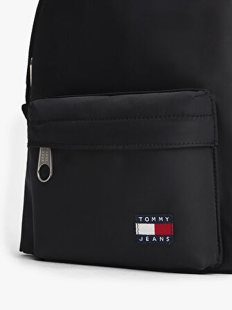 TOMMY HILFIGER Kadın Marka Logolu Yumuşak Mikrofiber Kumaşlı Ayarlanabilir Sırt Askısı Dolgusuz Astarsız Siyah Sırt Çantası AW0AW17892 BDS