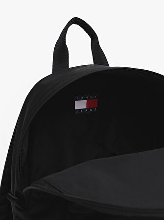 TOMMY HILFIGER Kadın Marka Logolu Yumuşak Mikrofiber Kumaşlı Ayarlanabilir Sırt Askısı Dolgusuz Astarsız Siyah Sırt Çantası AW0AW17892 BDS