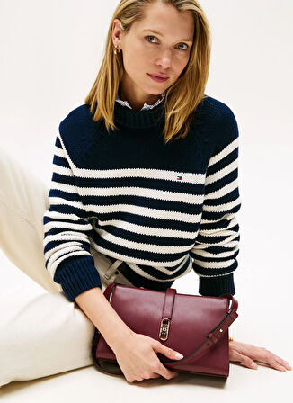 Tommy Hilfiger Bordo Kadın Omuz Çantası AW0AW17718VLP