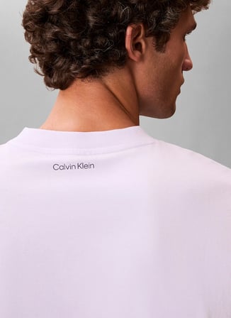 Calvin Klein Jeans Lila Erkek Standart Baskılı T-Shirt LV04RF822G3OQ Lila T-Shirt