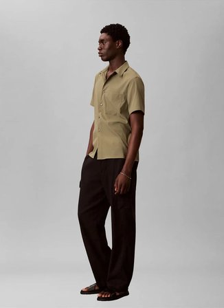 Calvin Klein Haki Erkek Gömlek LV04LF109GLDI_SS SOLID SEERSUCKER C