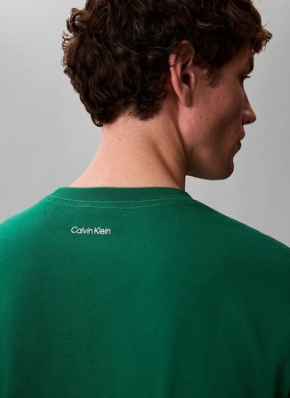 Calvin Klein Jeans Yeşil Erkek Standart Baskılı T-Shirt LV04RF823GL4G Yeşil T-Shirt