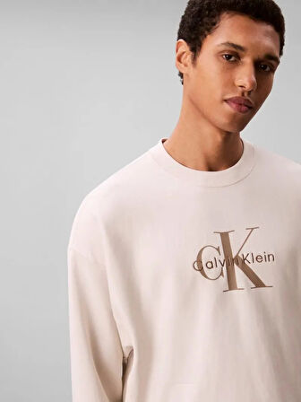 Calvin Klein Uzun Kollu 350gr Penye Monologolu Bisiklet Yaka Erkek Beyaz Sweatshirt LV04RD242G-67U