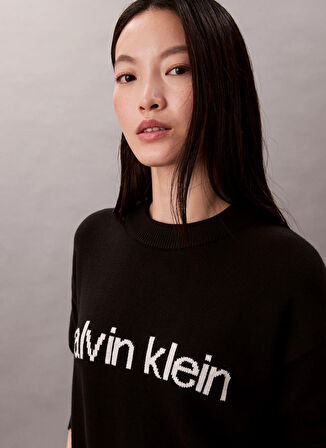 Calvin Klein Jeans Yuvarlak Yaka Standart Baskılı Siyah Kazak Kadın LV047C311GUB1