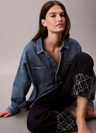 Calvin Klein Jeans Yüksek Bel Düz Paça Relaxed Mavi Kadın Denim Pantolon LV047D711GZ1H
