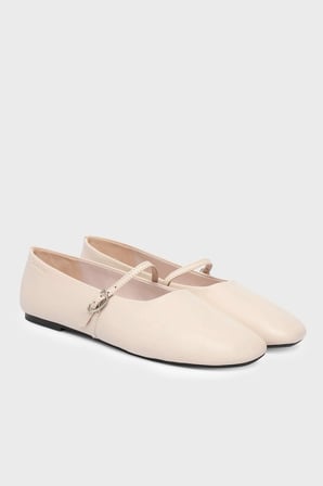 Calvin Klein Deri Logolu Kare Burun Babet HW0HW02847ABH Bayan BABET HW0HW02847 ABH BEJ
