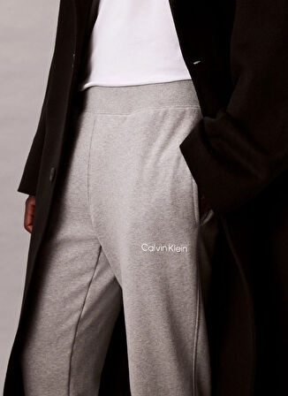 Calvin Klein Jeans Relaxed Gri Erkek Eşofman Altı LVGMF5P708P7A KNIT JOGGER