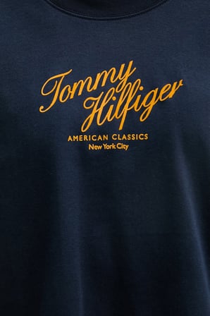 Tommy Hilfiger Pamuklu Logolu Regular Fit Bisiklet Yaka T Shirt Bayan T SHİRT WW0WW50787 C1G LACİVERT